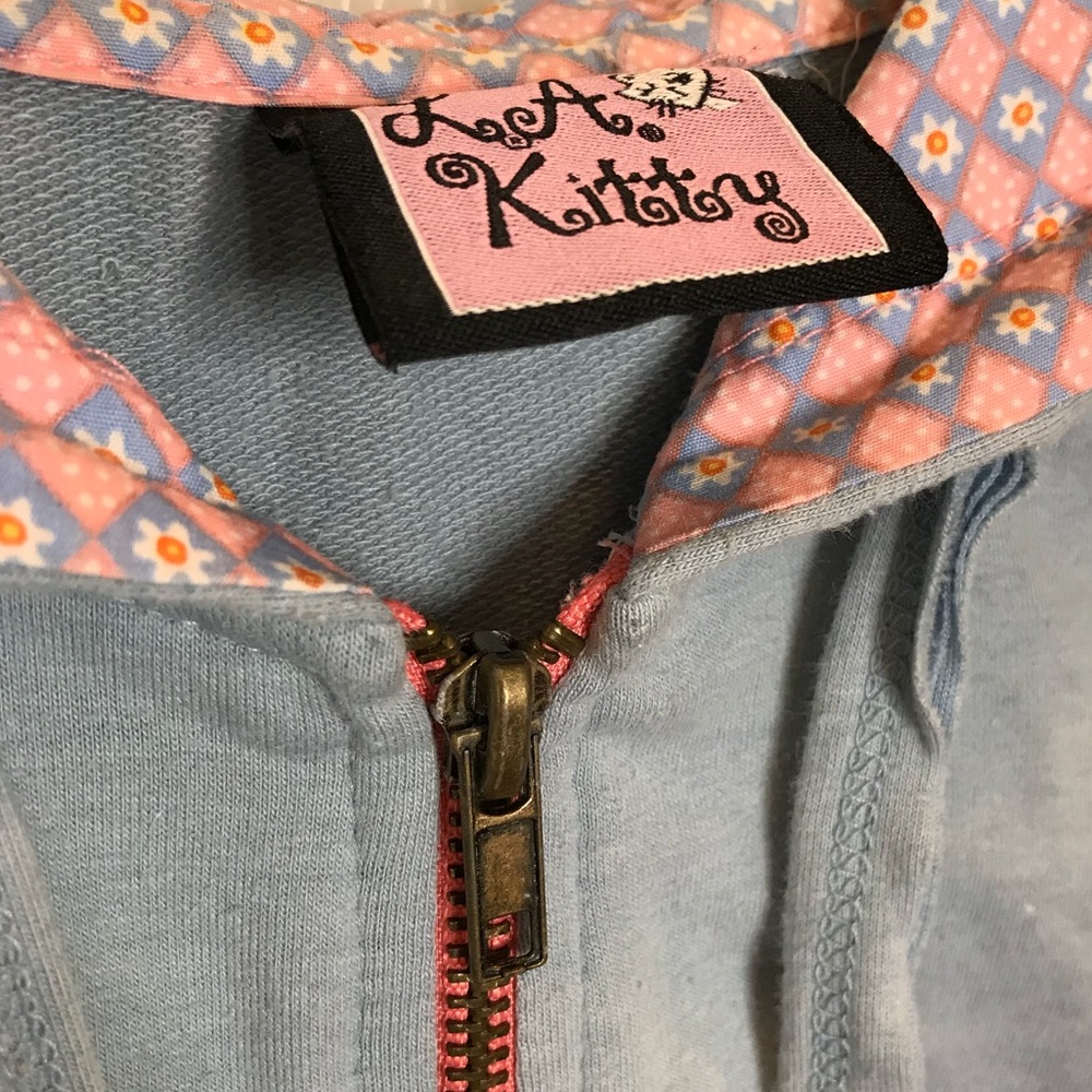 Embroidered zip up hoodie size L - Picture 6 of 8